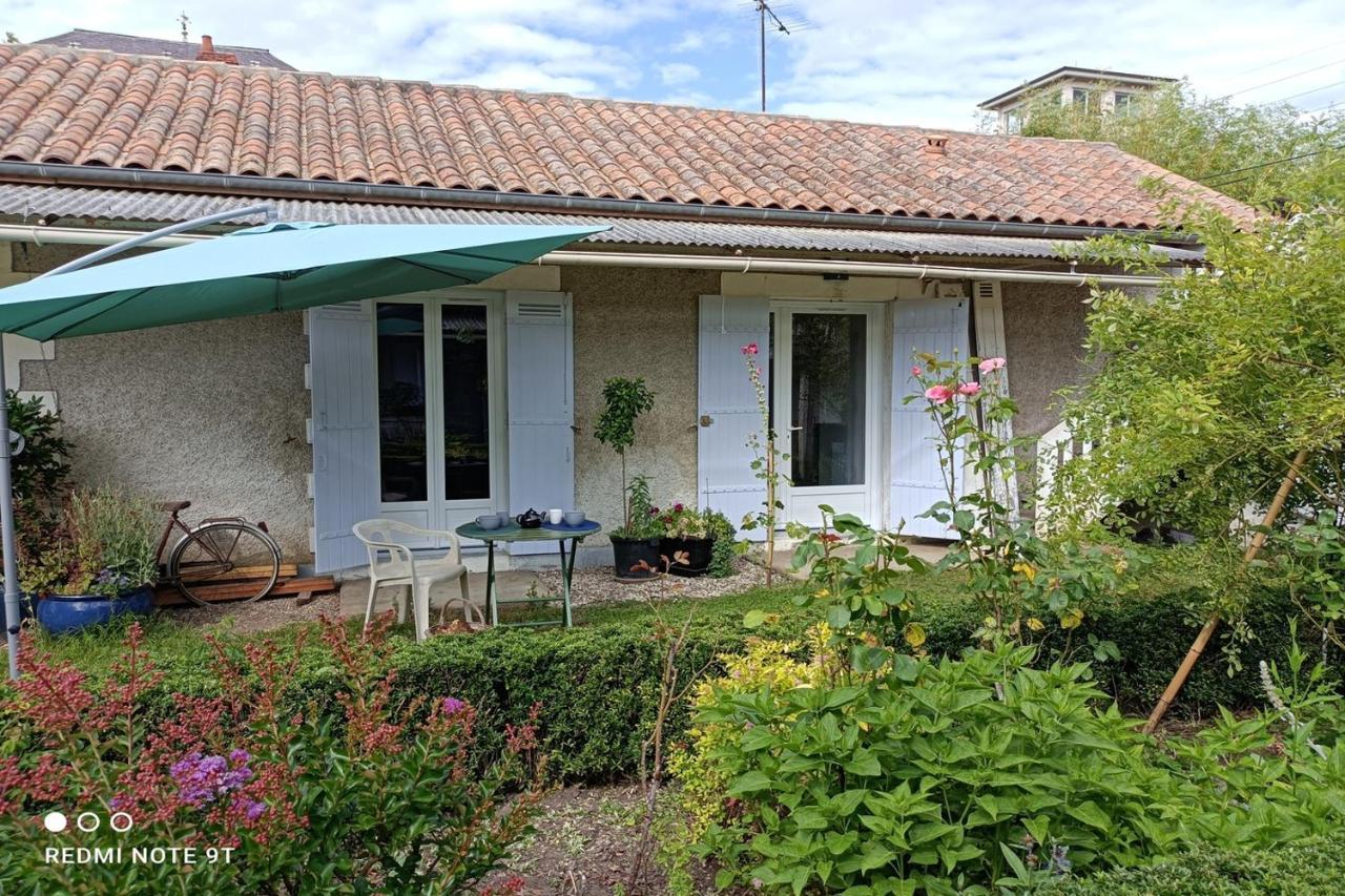 Un Paradis De Verdure En Plein Centre Ville Perigueux Exterior photo